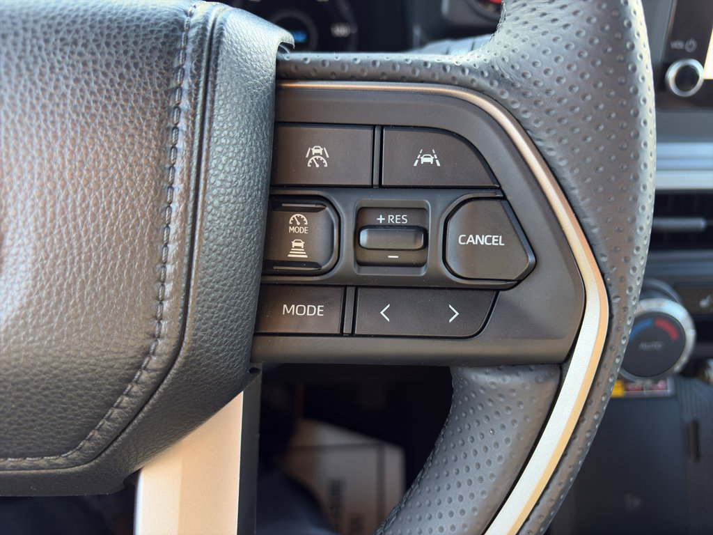 Used 2025 Toyota 4Runner TRD Off-Road image 16