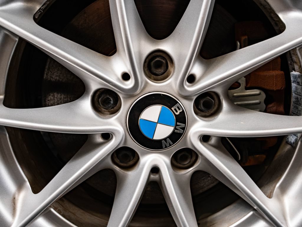 Used 2010 BMW 328i Sedan RWD image 8