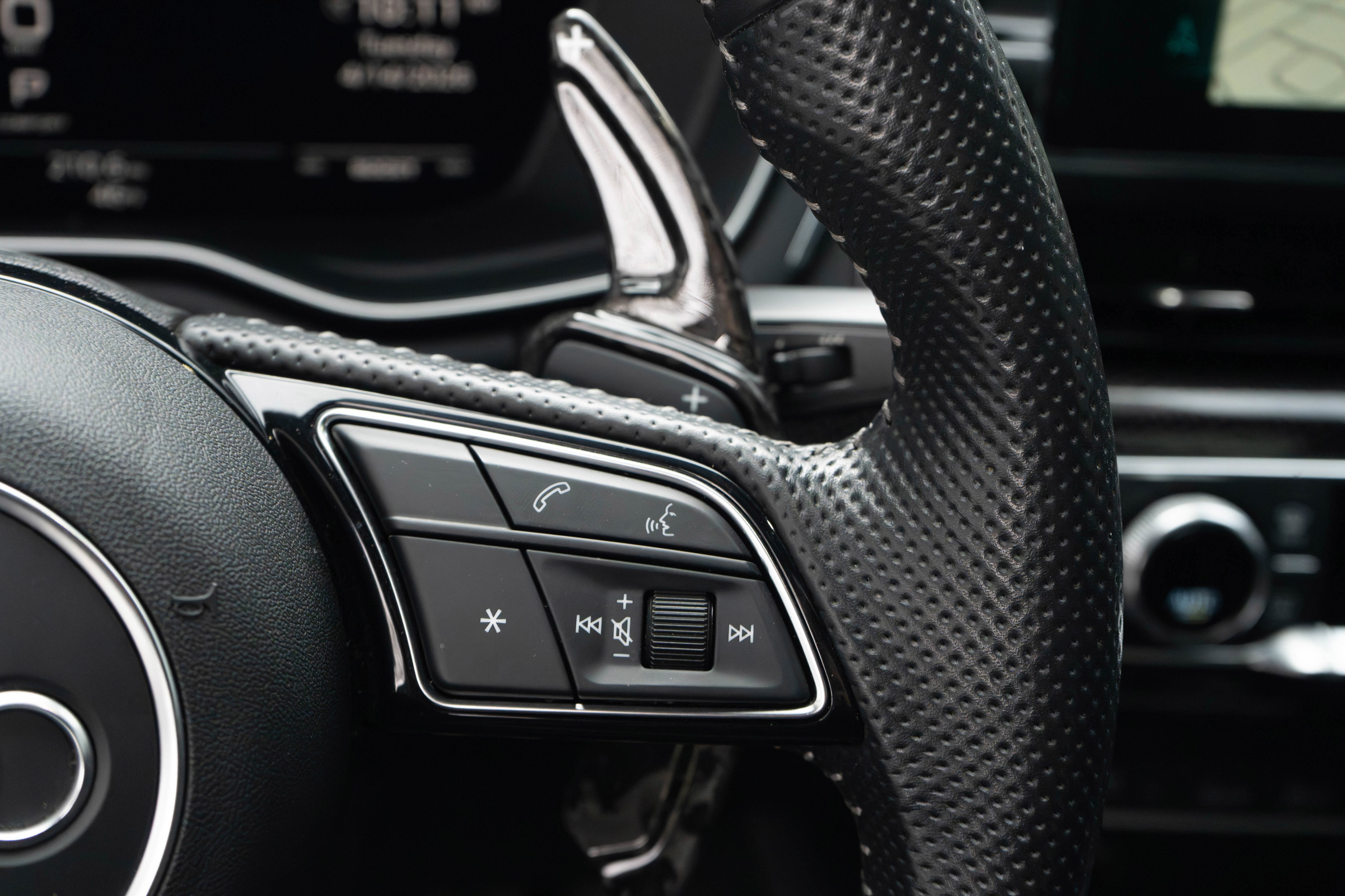 Used 2020 Audi S4 Premium Plus w/ Premium Plus Package image 27