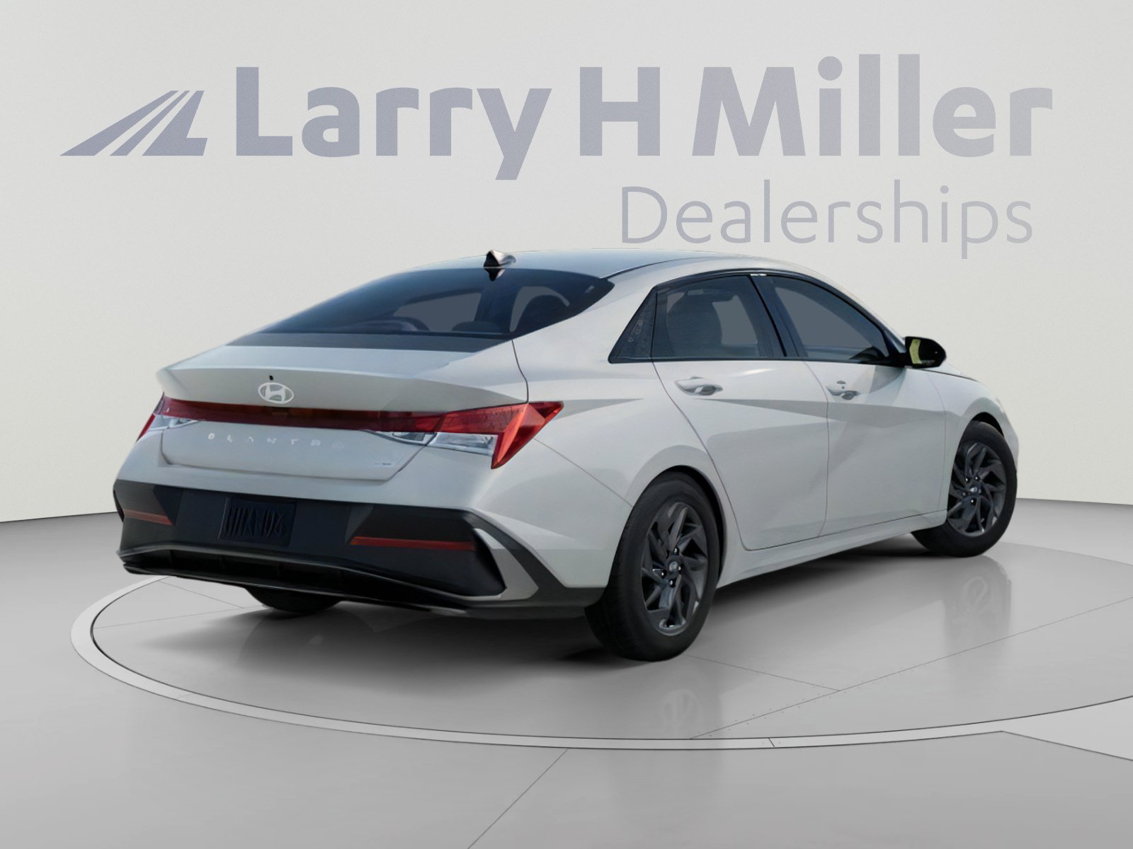 New 2026 Hyundai Elantra Hybrid FWD image 4