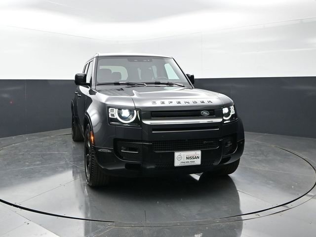 Used 2023 Land Rover Defender 110 X-Dynamic SE AWD/4WD image 5