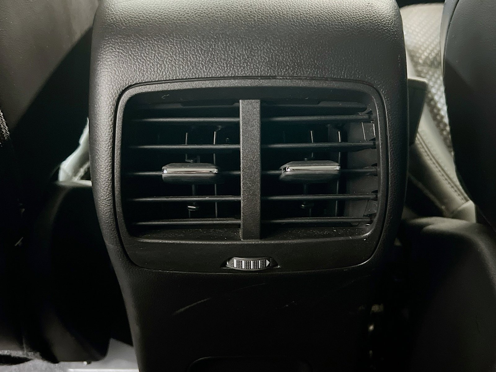 Used 2024 Ford Escape SE FWD image 18