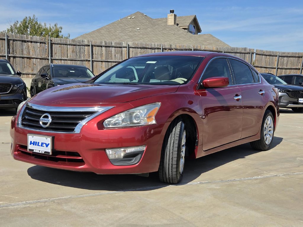 Used 2014 Nissan Altima 2.5 S FWD image 2