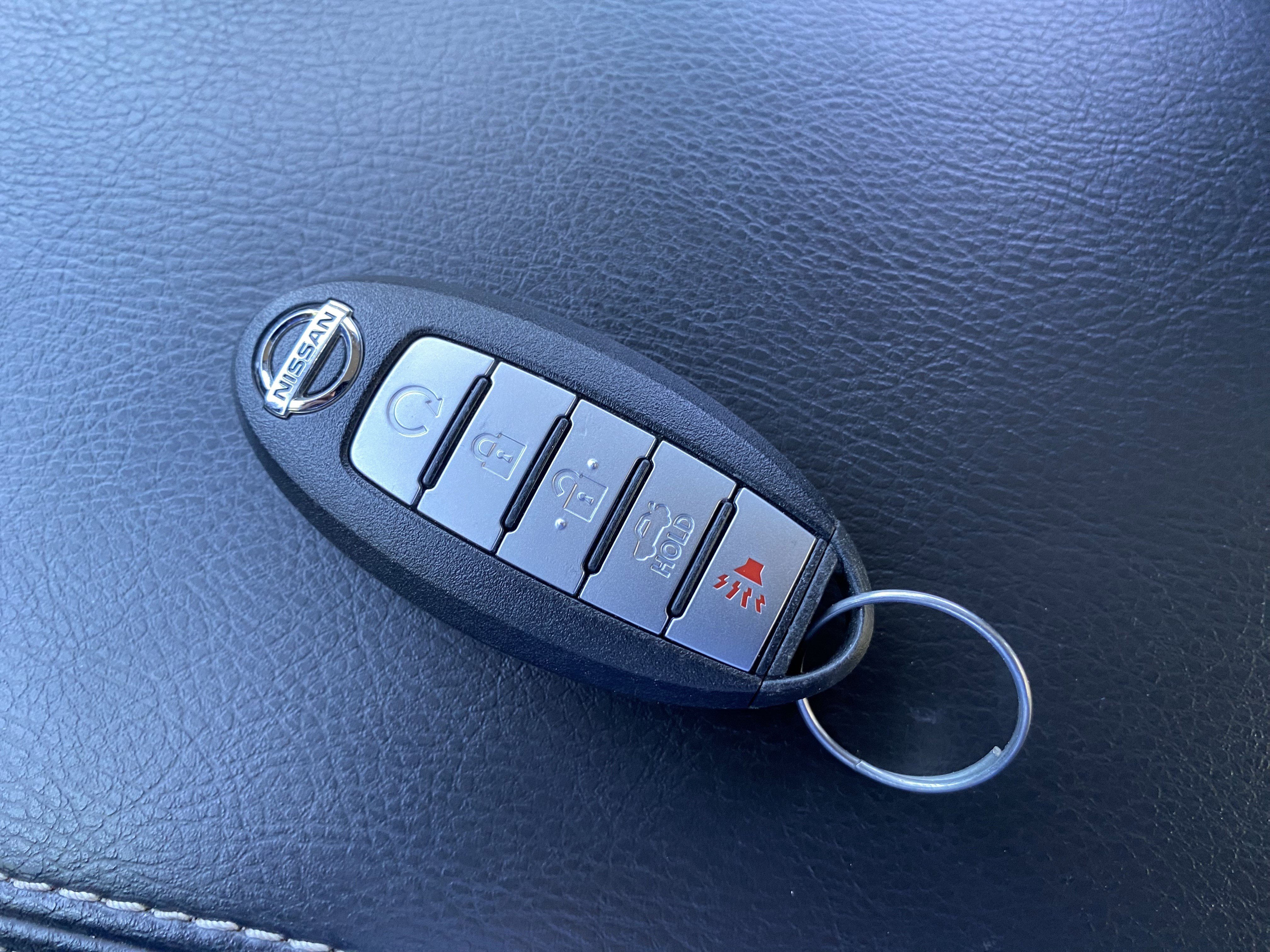 Used 2017 Nissan Maxima Platinum w/ Medallion Package image 35