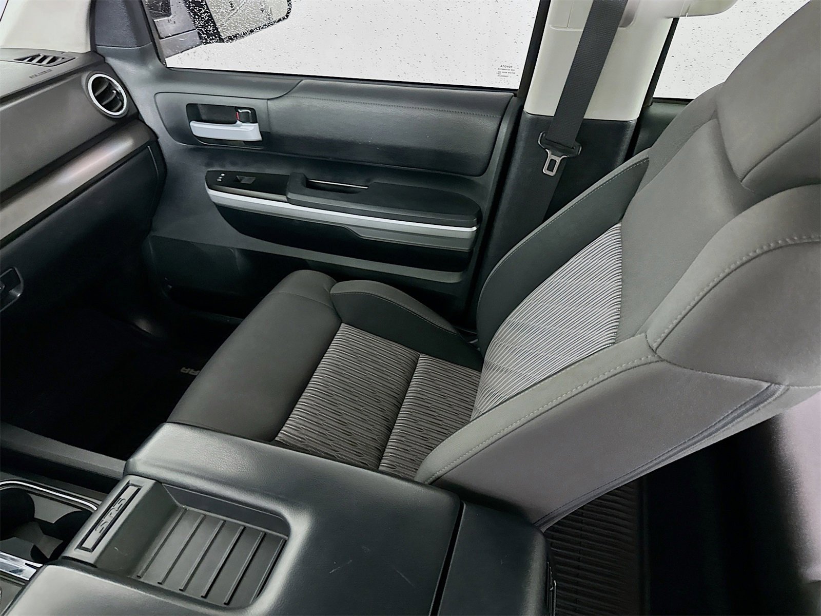 Used 2016 Toyota Tundra SR5 w/ SR5 Upgrade Package image 21