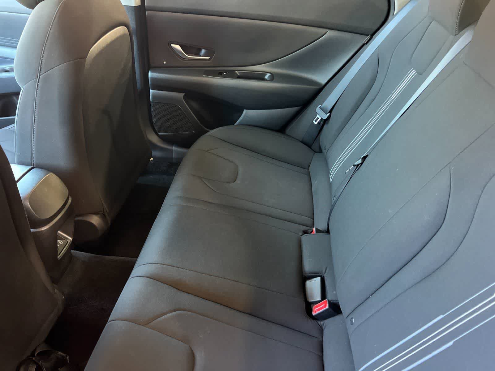 Used 2024 Hyundai Elantra SEL FWD image 5
