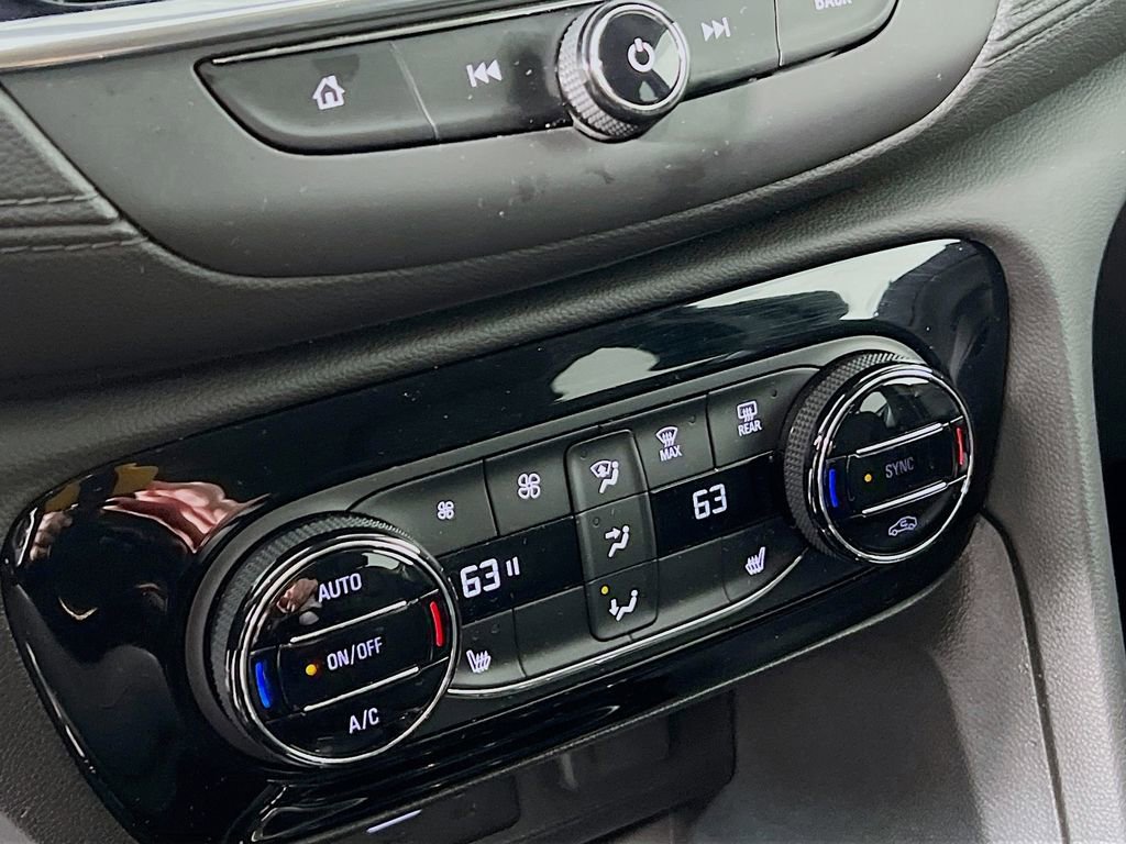 Used 2023 Buick Encore GX Select w/ Safety Package II image 15