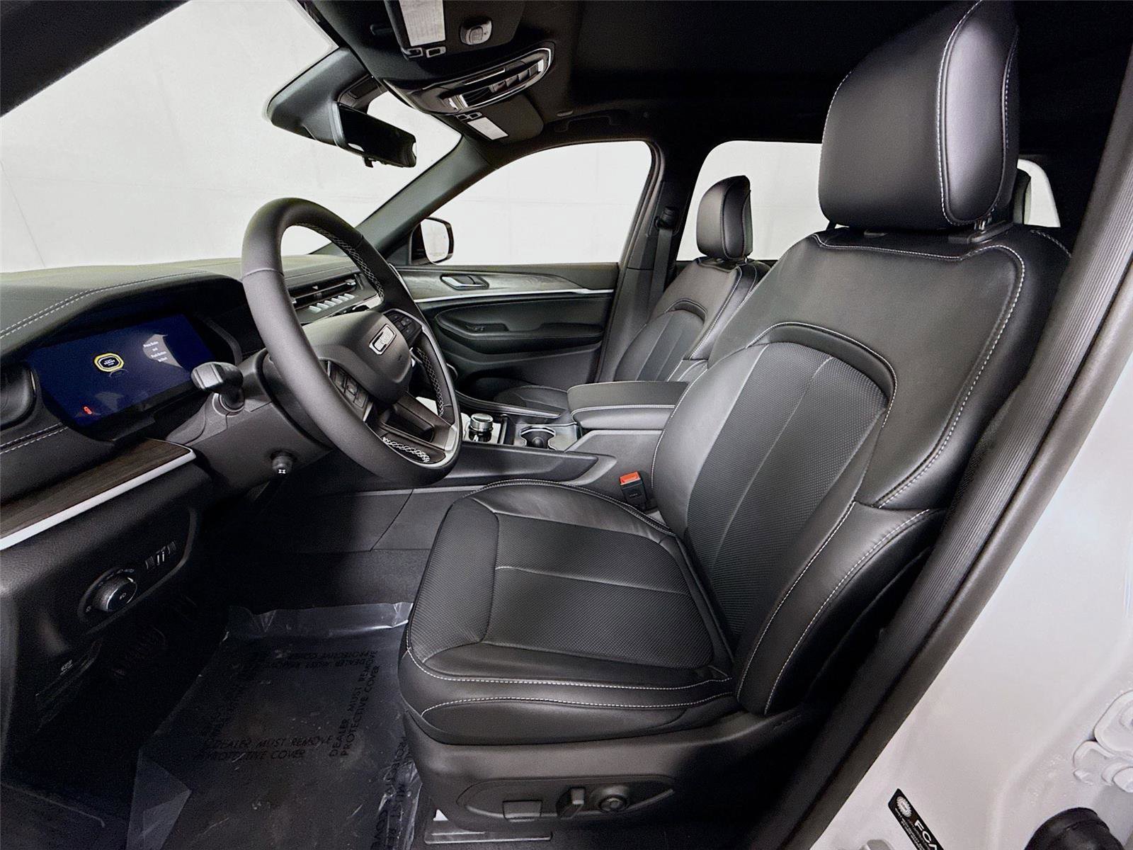 New 2026 Jeep Grand Cherokee Limited Reserve image 17