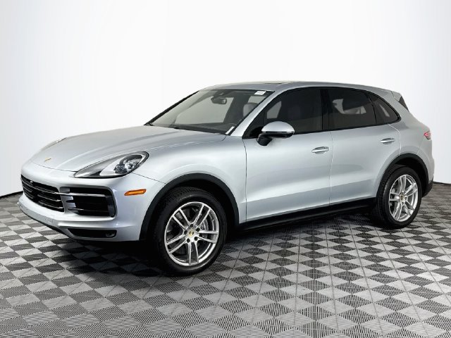 Used 2023 Porsche Cayenne AWD/4WD image 4