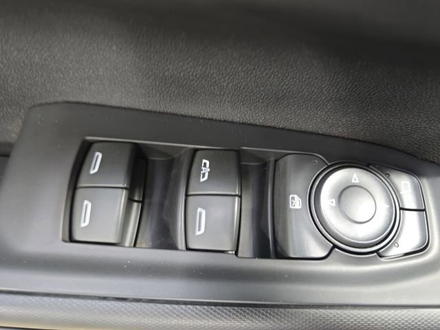 Used 2020 Chevrolet Silverado 1500 Custom w/ Custom Value Package image 26