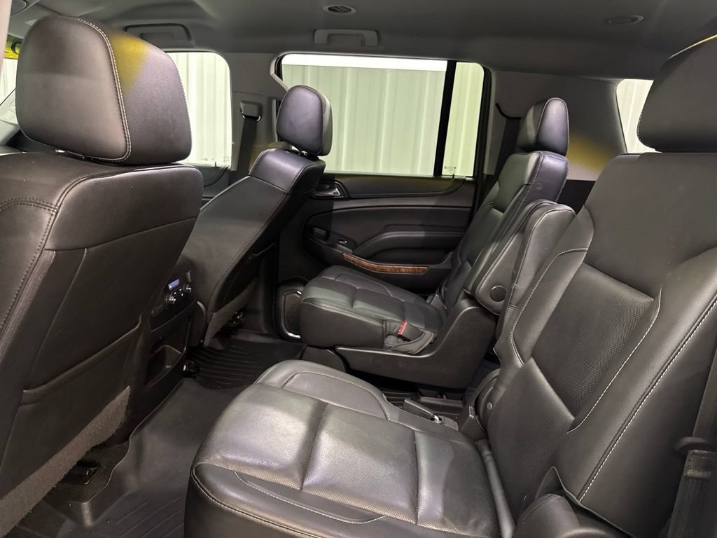 Used 2018 Chevrolet Suburban Premier AWD/4WD image 14