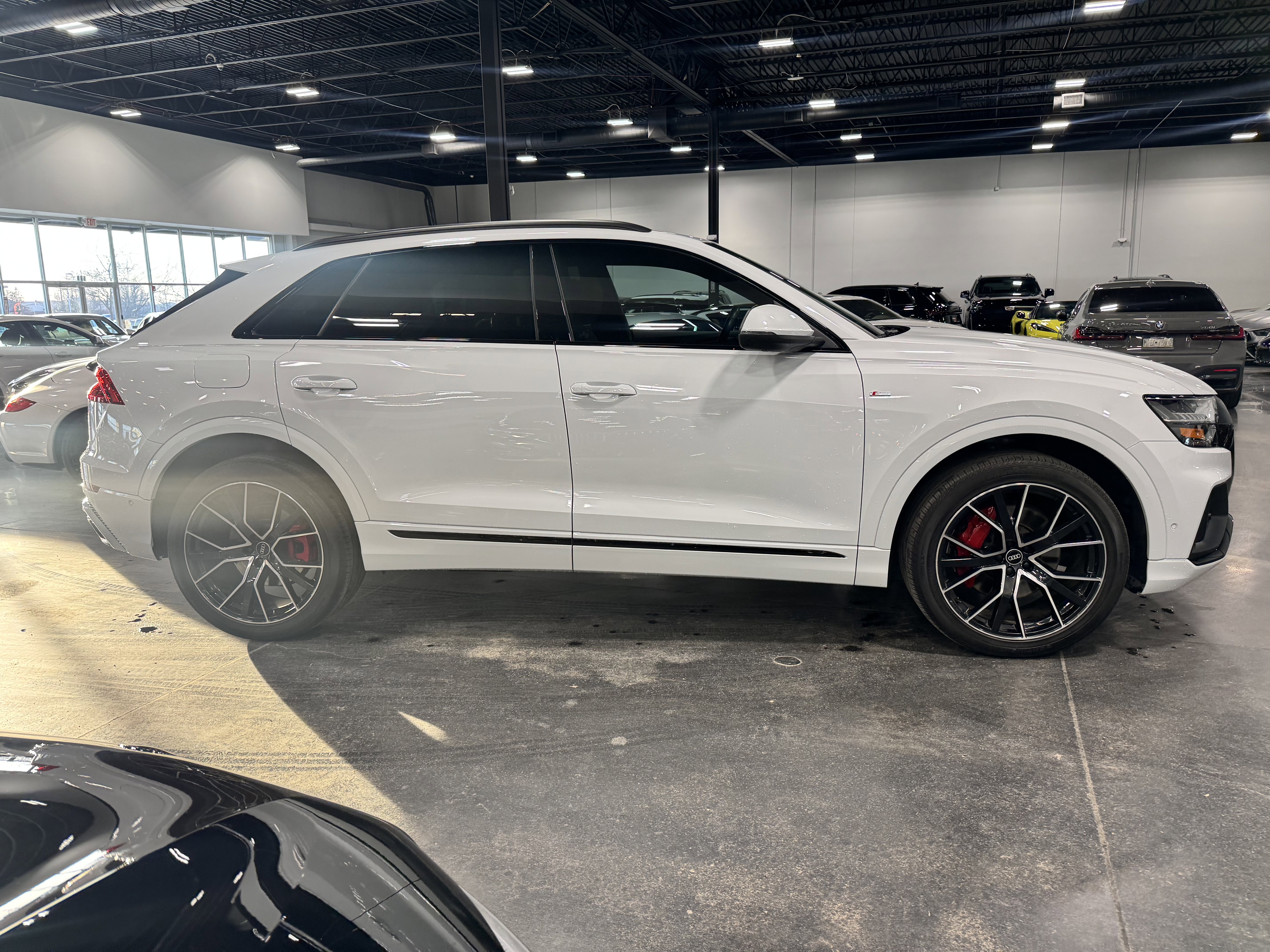 Used 2022 Audi Q8 Premium Plus w/ Premium Plus Package image 17