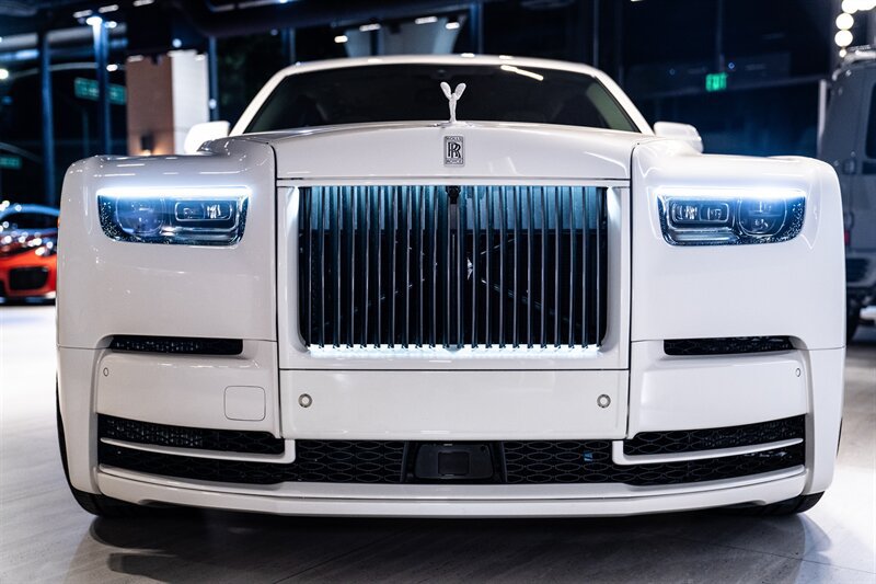 Used 2026 Rolls-Royce Phantom Sedan RWD image 36