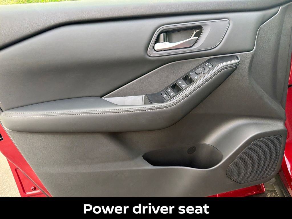 New 2026 Nissan Rogue SV AWD/4WD image 12