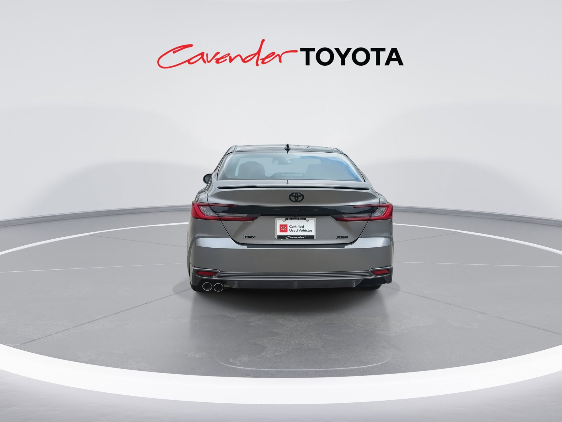 Used 2025 Toyota Camry XSE FWD image 7