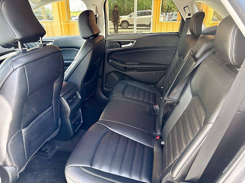 Used 2024 Ford Edge SEL AWD/4WD image 12