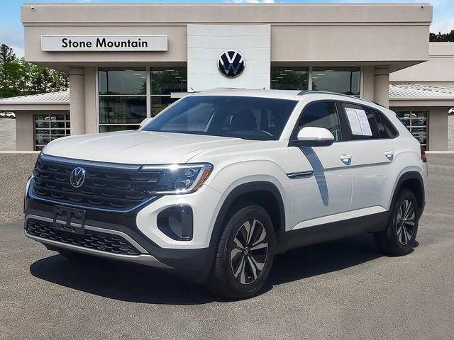 Certified 2025 Volkswagen Atlas Cross Sport SE image 1