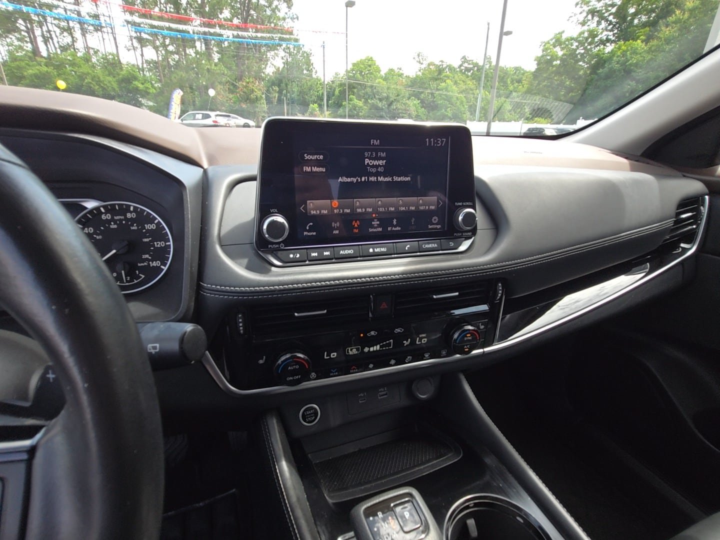 Used 2022 Nissan Rogue SL FWD image 15
