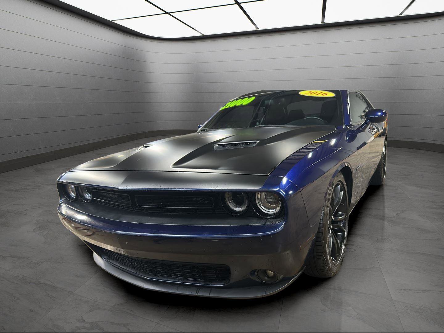 Used 2016 Dodge Challenger R/T Plus image 1