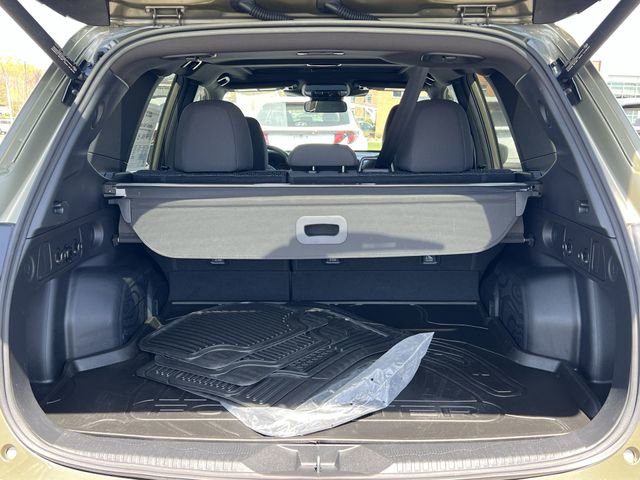 Certified 2025 Subaru Forester Premium w/ Protection Package image 31