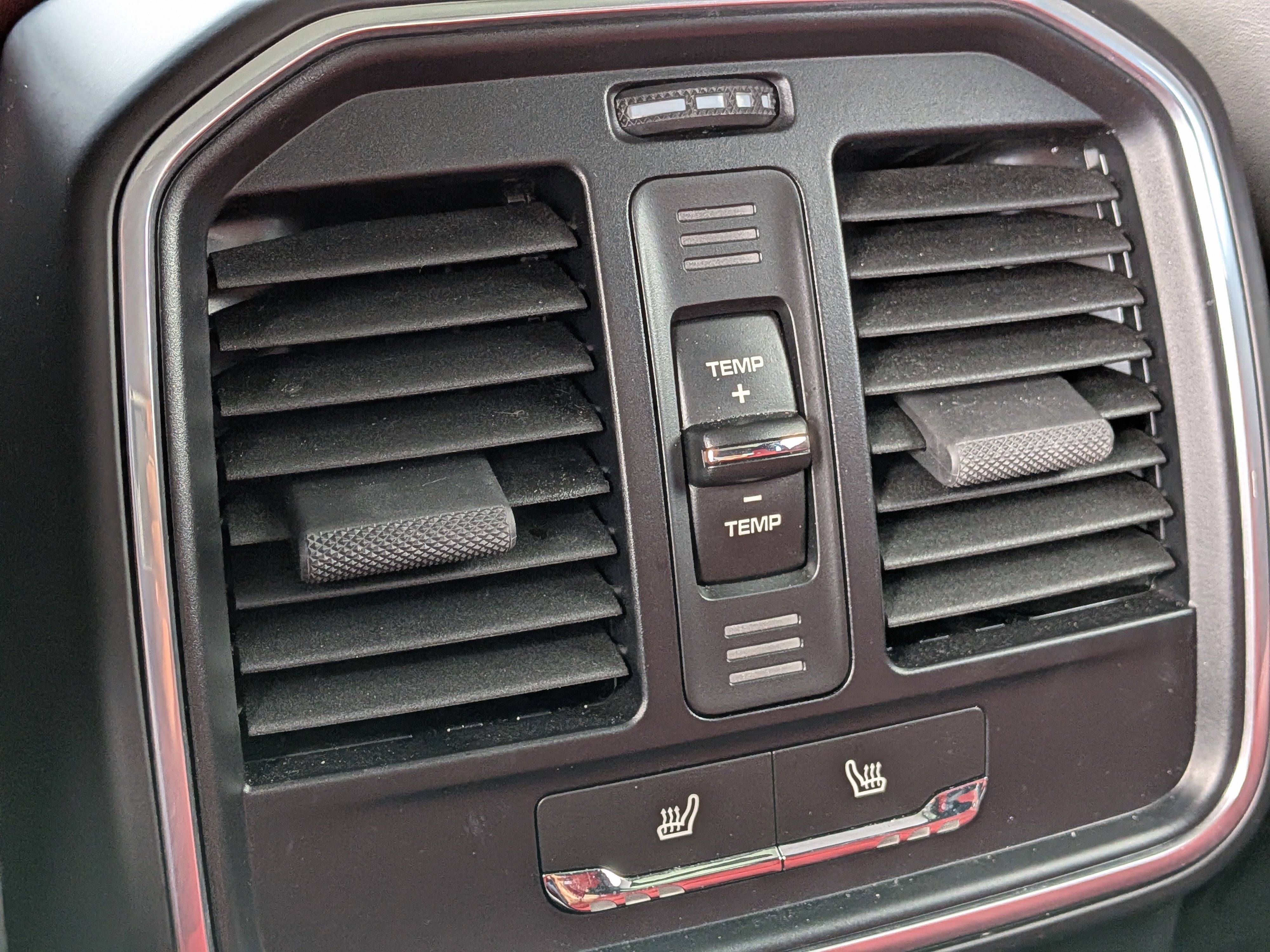 Used 2019 Porsche Macan S image 17