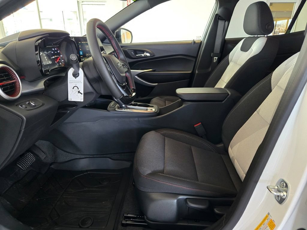 New 2026 Chevrolet Trax RS w/ Driver Confidence Package FWD image 20