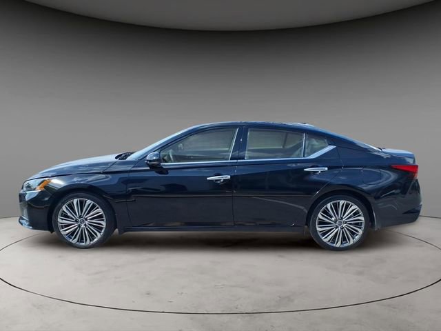 Used 2024 Nissan Altima 2.5 SL image 2