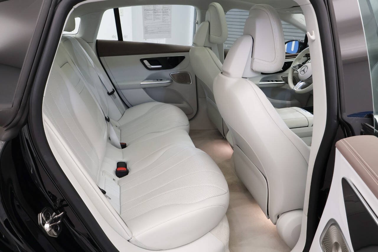 Used 2023 Mercedes-Benz EQE 350+ 4MATIC SUV image 20