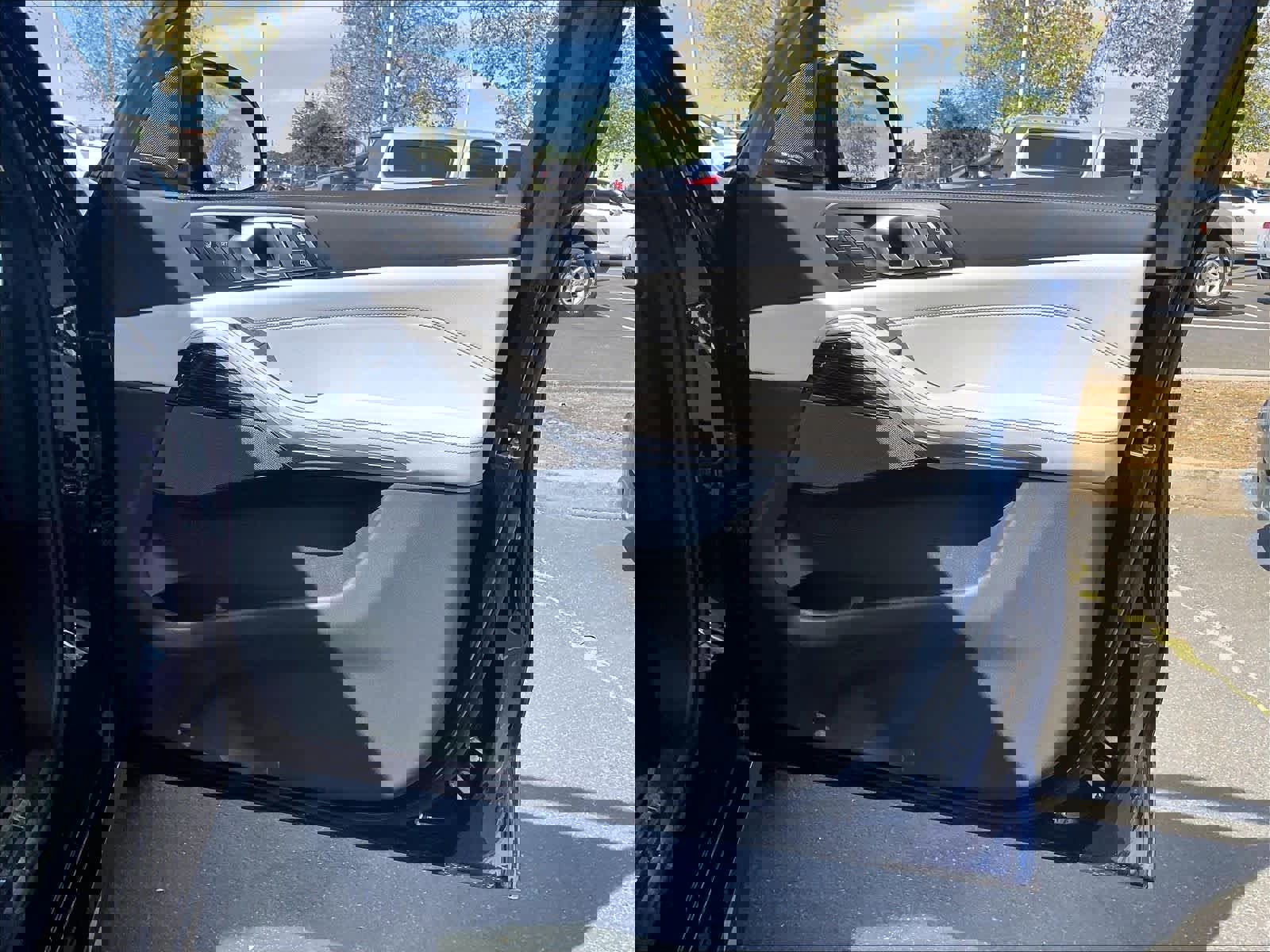 Certified 2024 BMW X5 xDrive50e w/ Executive Package image 27