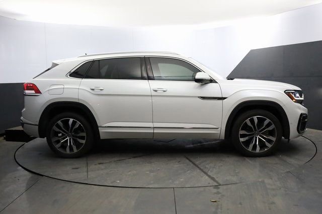 Used 2023 Volkswagen Atlas Cross Sport SEL Premium R-Line image 4
