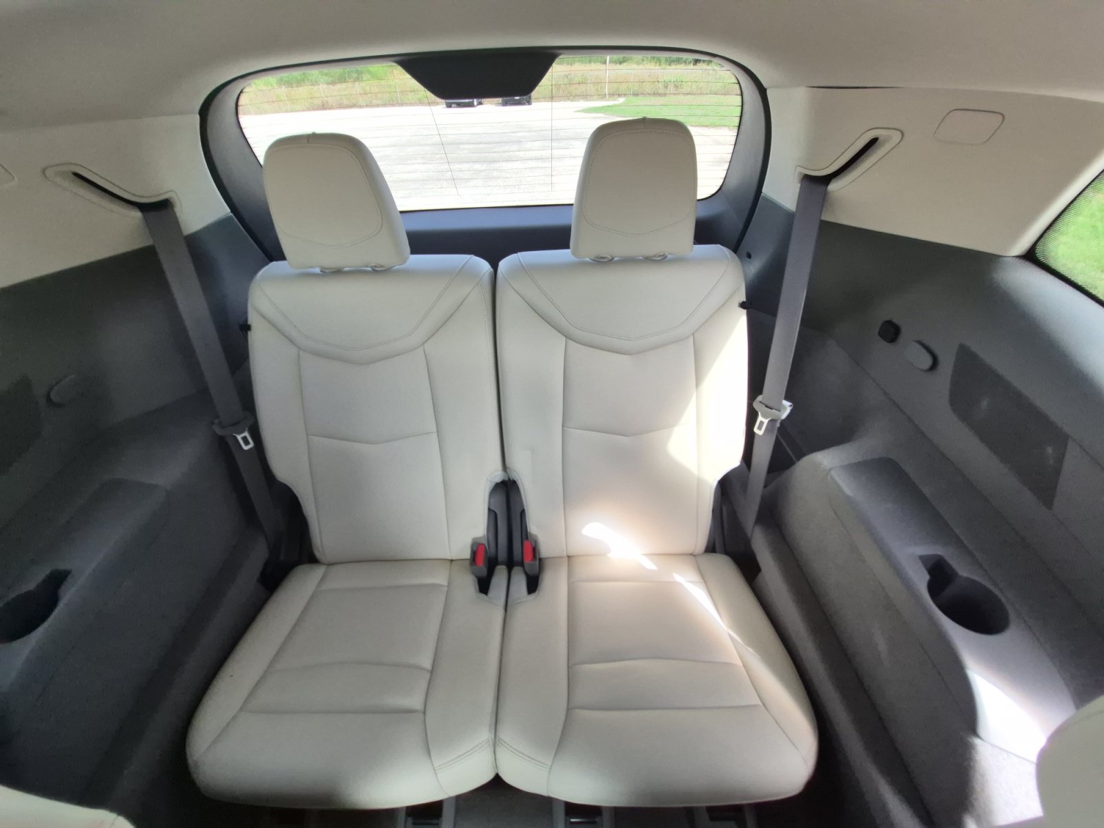 Used 2021 Cadillac XT6 Premium Luxury w/ LPO, Floor Liner Package FWD image 25