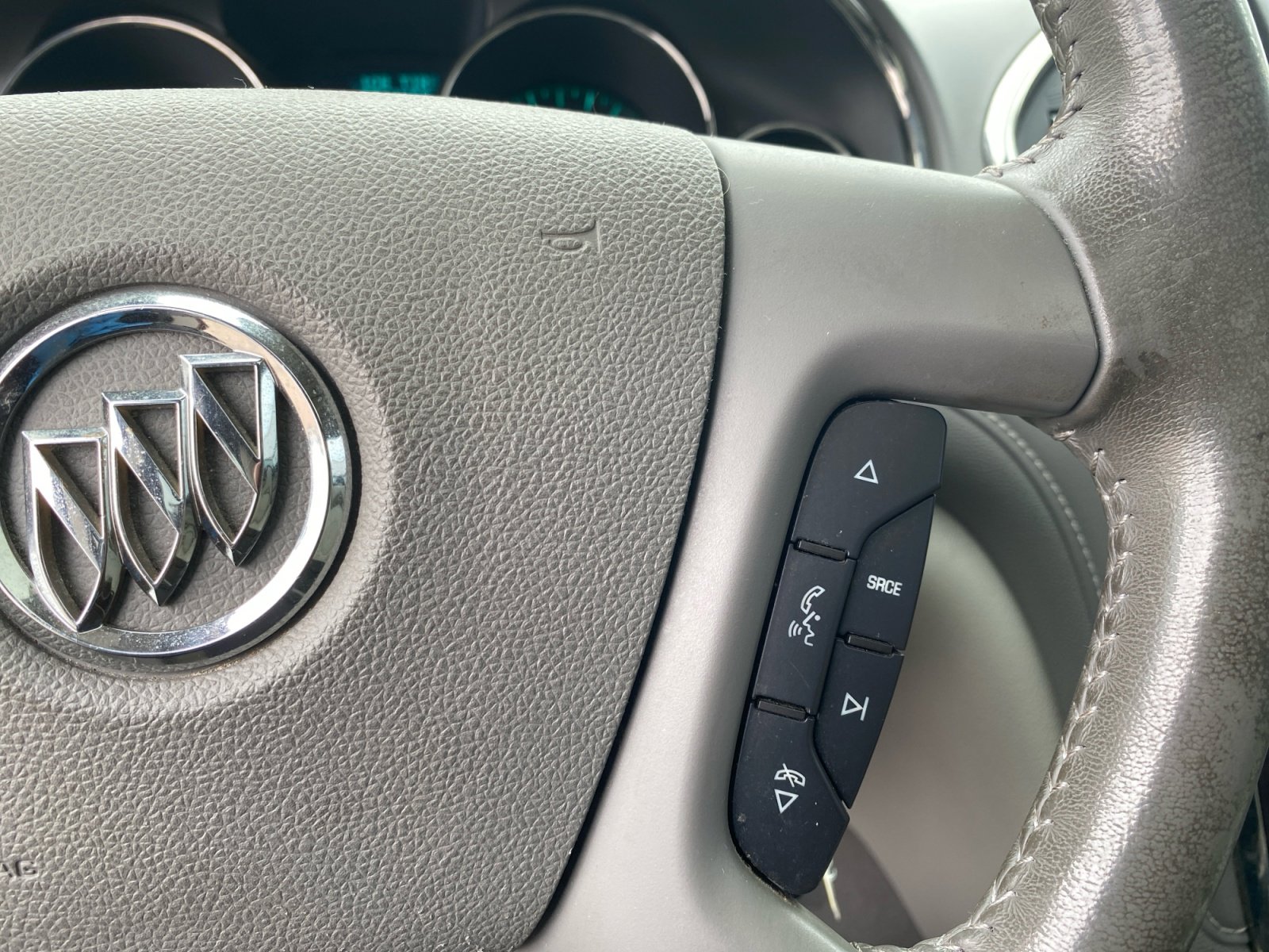 Used 2017 Buick Enclave Leather w/ Trailering Package image 29