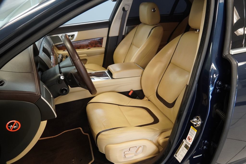 Used 2012 Jaguar XF Portfolio image 4