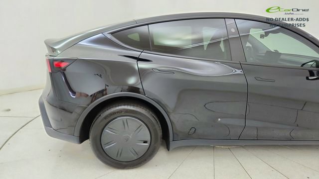 Used 2026 Tesla Model Y 2WD image 7