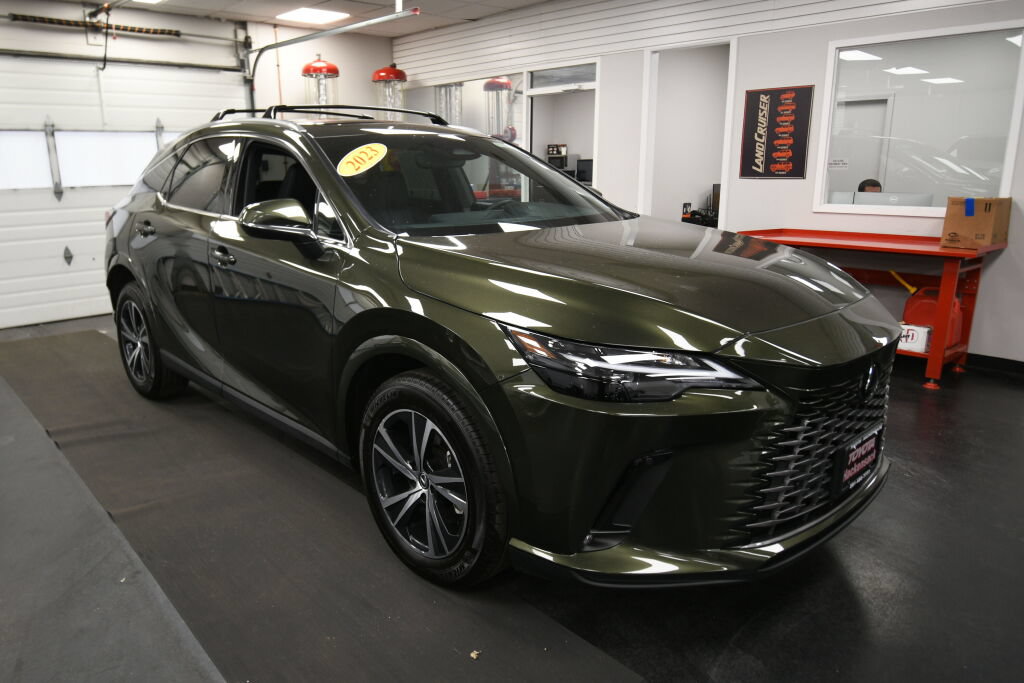Used 2023 Lexus RX 350 Premium w/ Accessory Package AWD/4WD image 2