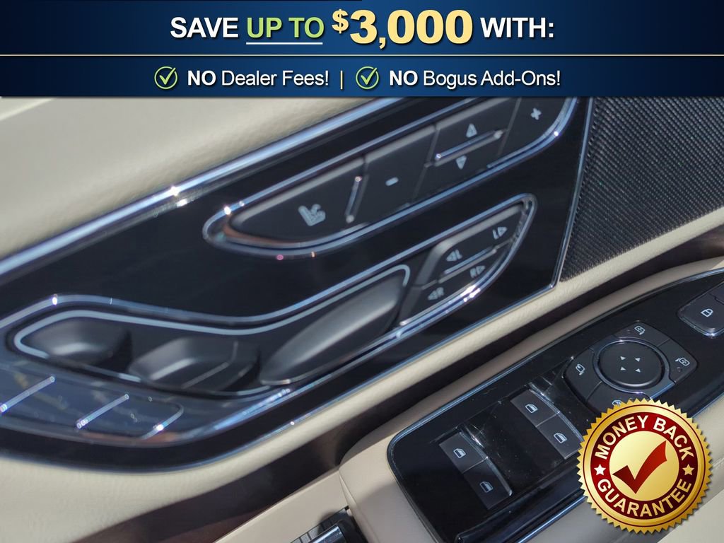 Used 2018 Lincoln Navigator Select w/ Technology Package RWD image 16