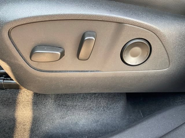 Used 2026 Buick Enclave Sport Touring AWD/4WD image 16
