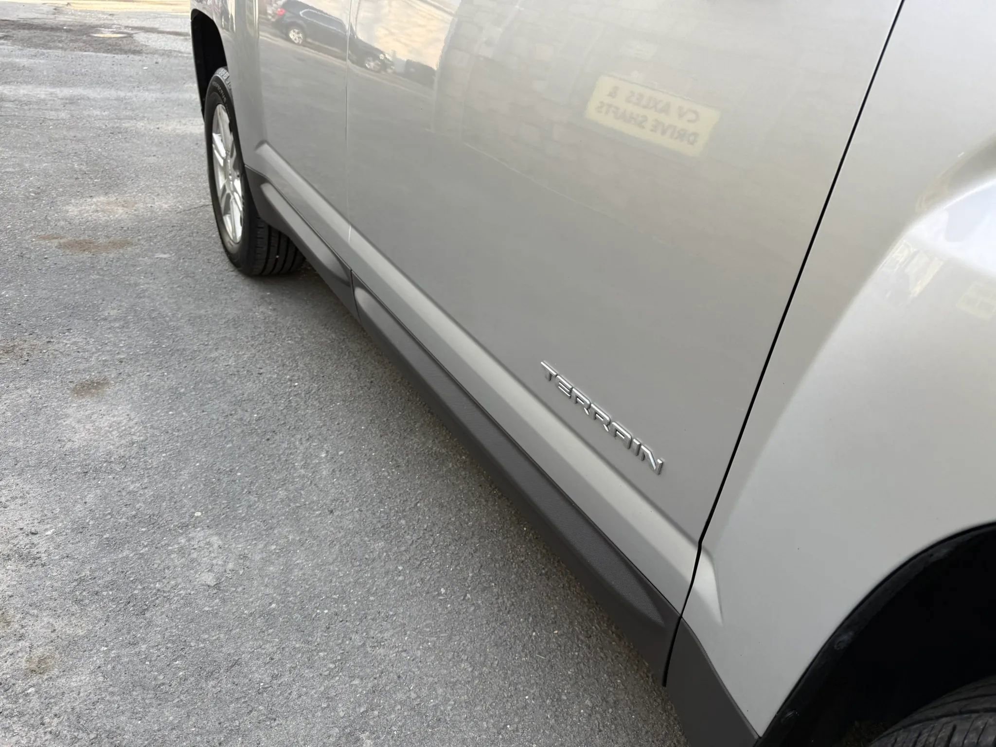 Used 2016 GMC Terrain SLE AWD/4WD image 8
