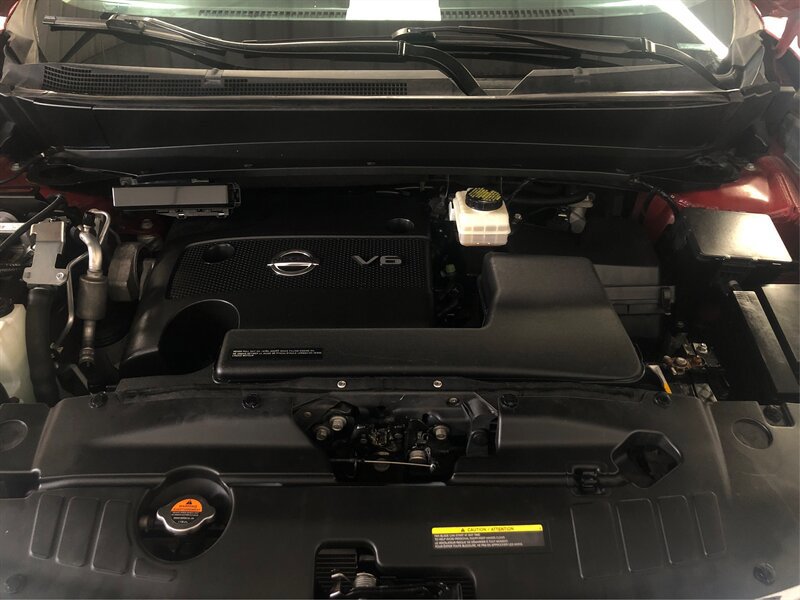 Used 2016 Nissan Pathfinder SV w/ SV Cold Weather Package AWD/4WD image 11