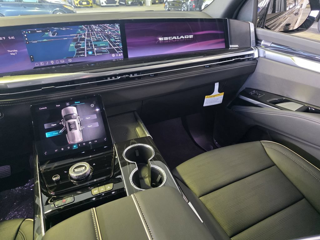 New 2026 Cadillac Escalade ESV Sport w/ Touring Package AWD/4WD image 10