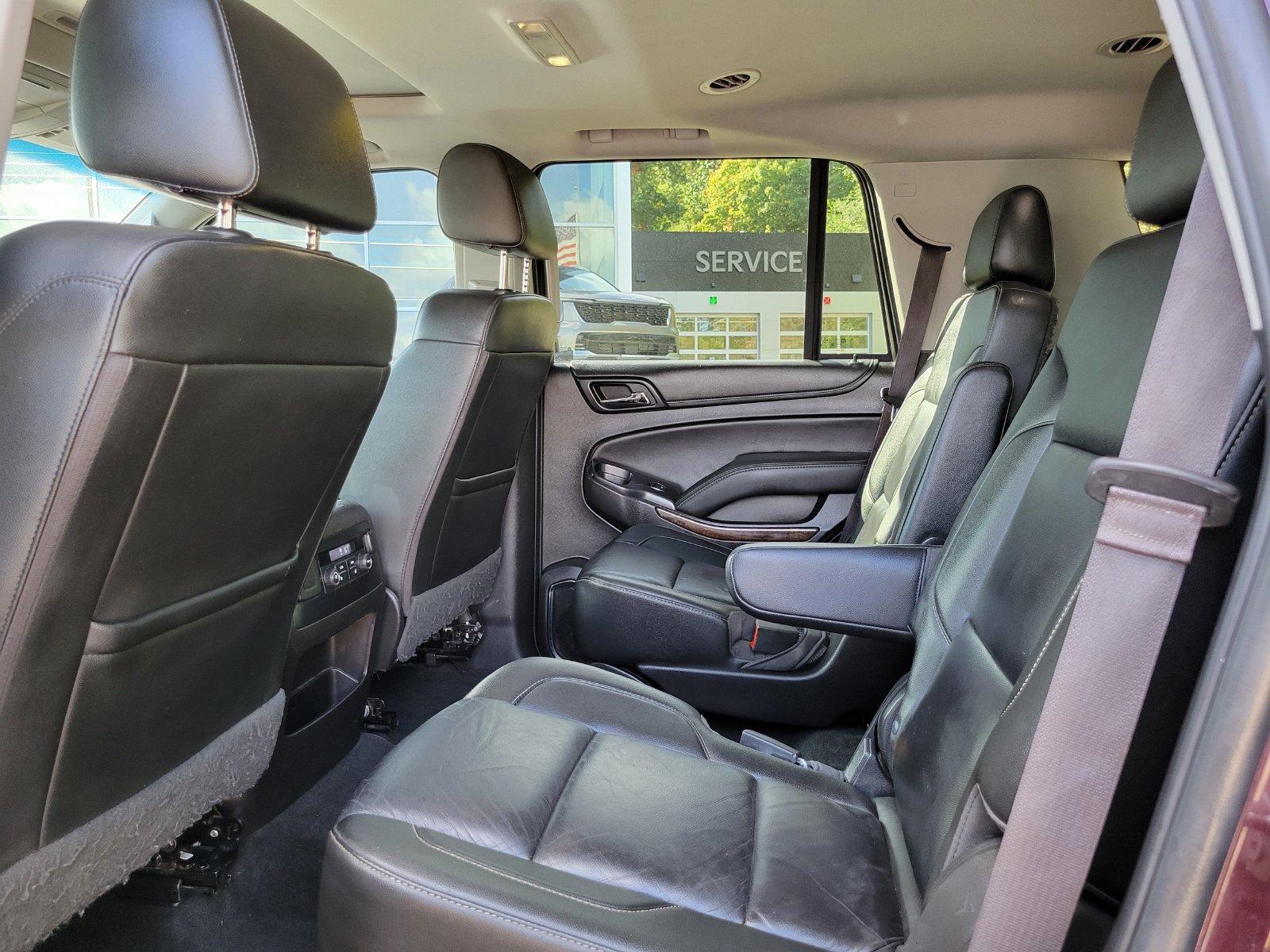 Used 2017 Chevrolet Tahoe LT w/ LT Signature Package AWD/4WD image 27