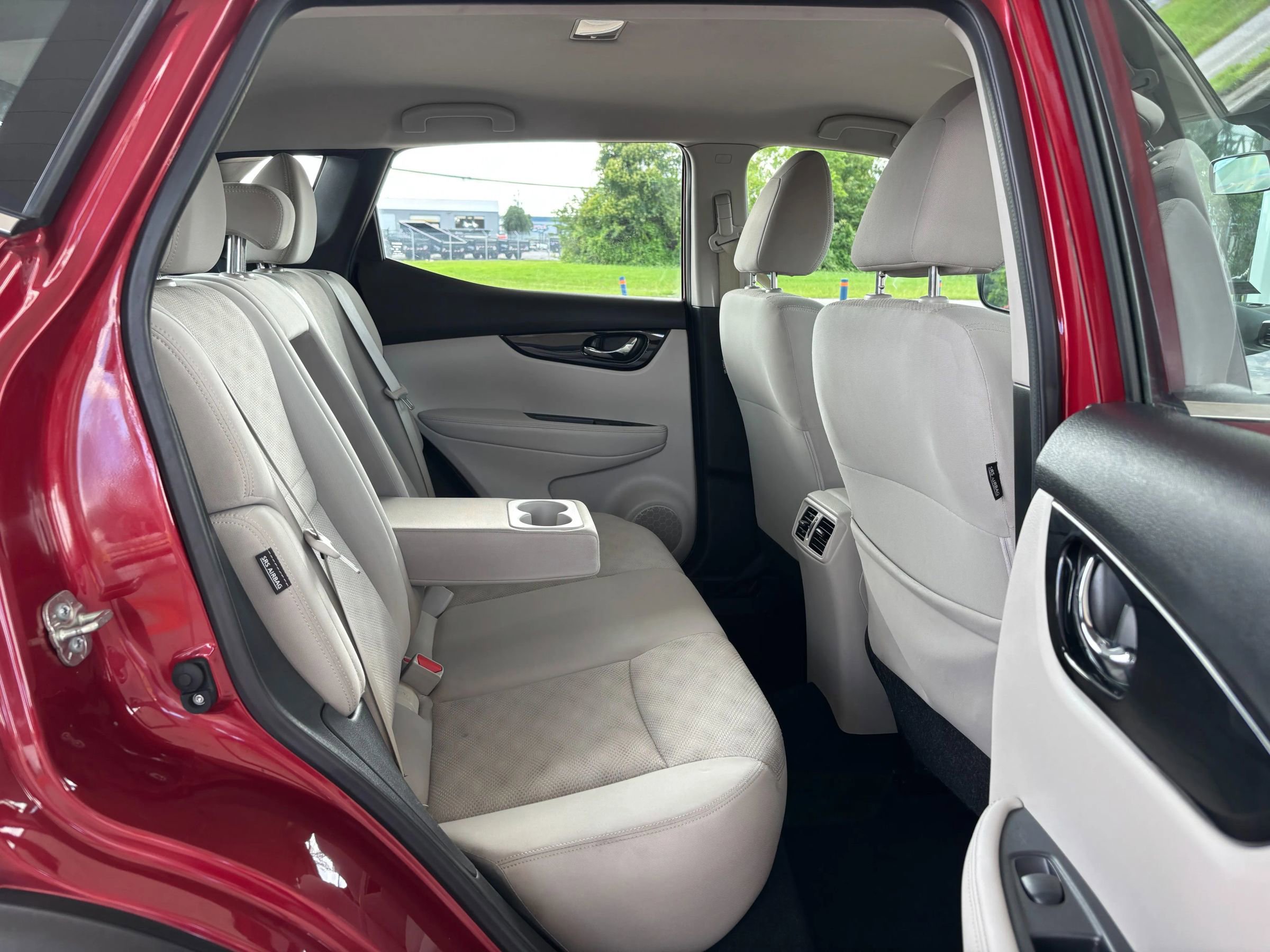 Used 2020 Nissan Rogue Sport SV w/ All-Weather Package FWD image 17