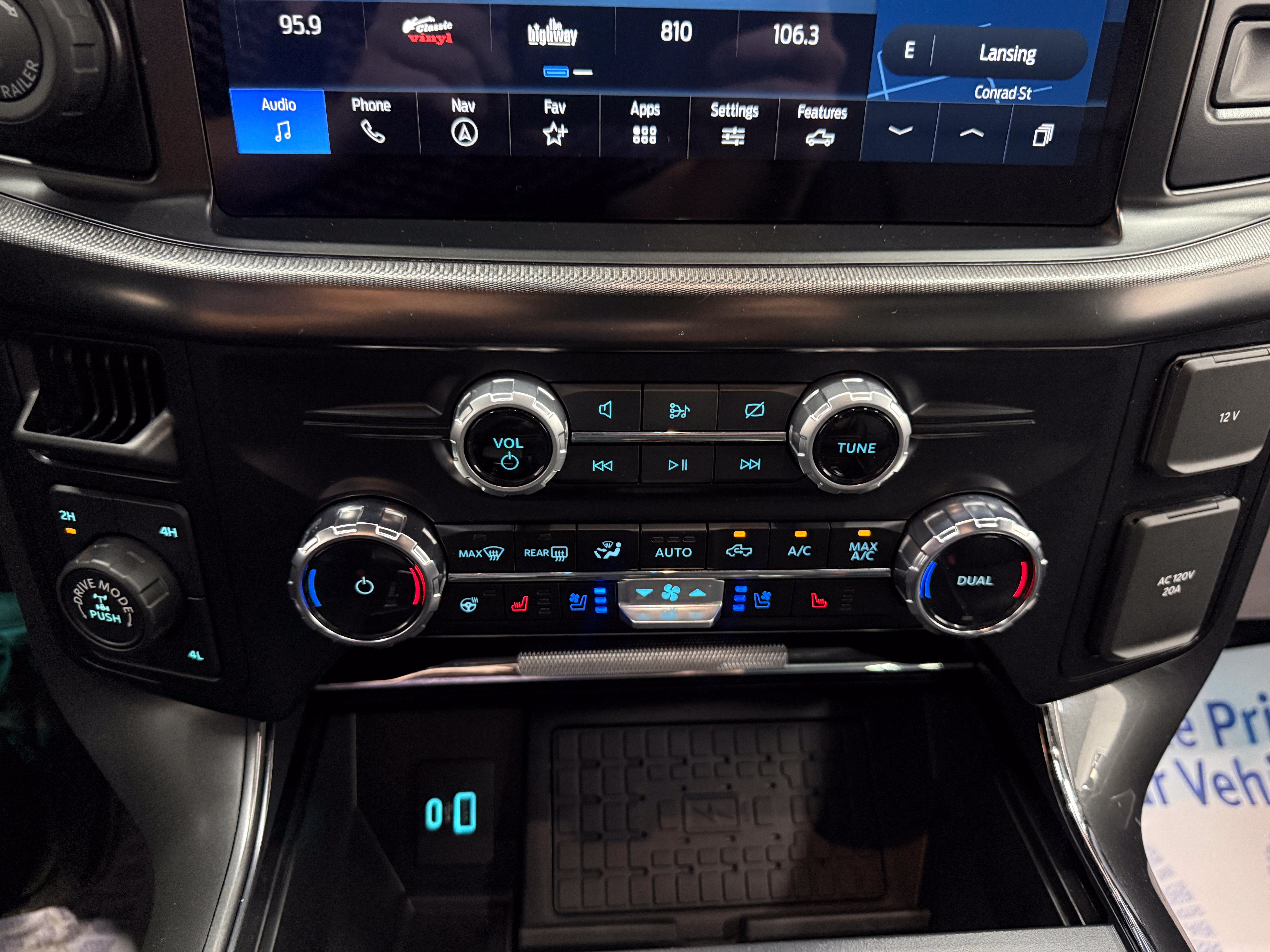 Used 2024 Ford F150 Lariat w/ Equipment Group 502A High AWD/4WD image 19