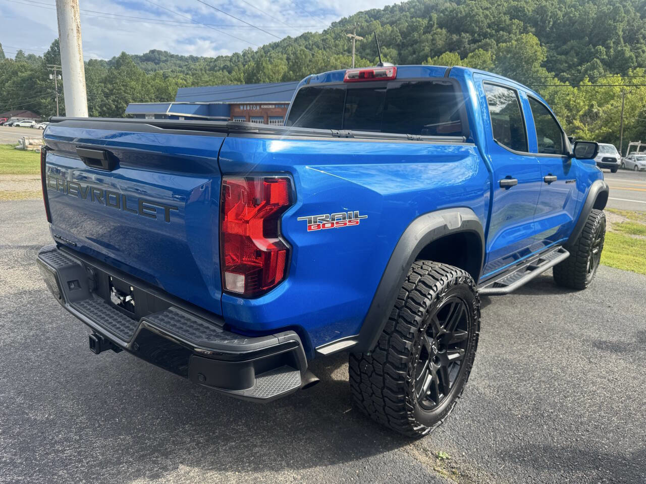 Used 2024 Chevrolet Colorado Trail Boss w/ Advanced Trailering Package image 13