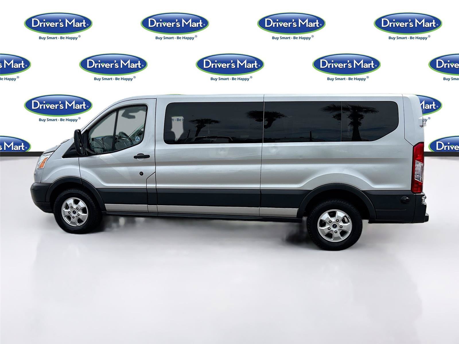 Used 2018 Ford Transit 350 XLT RWD image 4