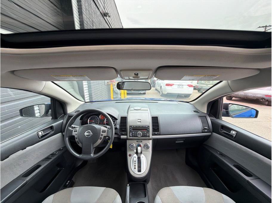 Used 2011 Nissan Sentra 2.0 SR w/ Moonroof Pkg FWD image 13
