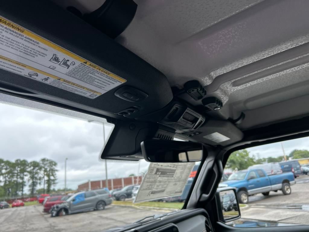 New 2025 Jeep Gladiator Mojave image 19