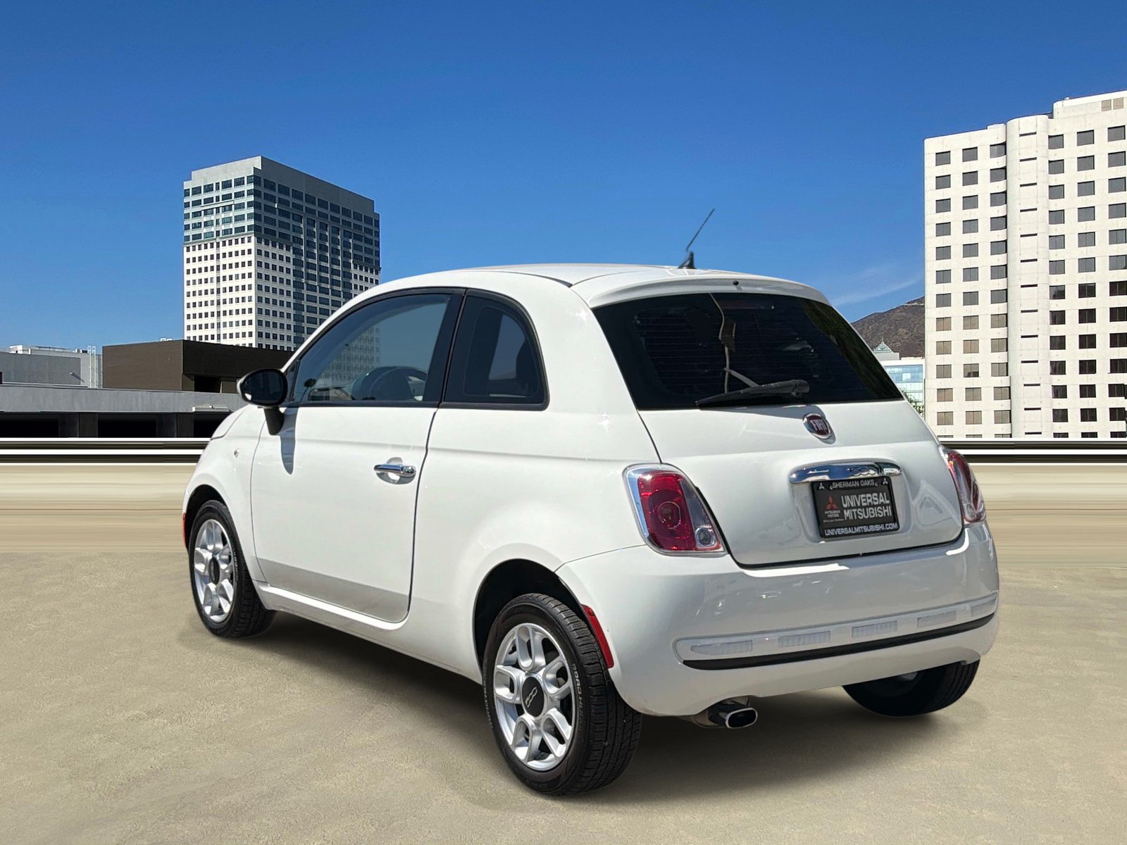 Used 2013 FIAT 500 Pop FWD image 3