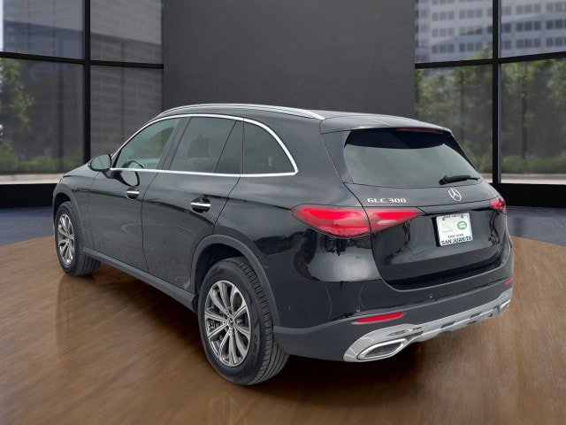 Used 2024 Mercedes-Benz GLC 300 image 7