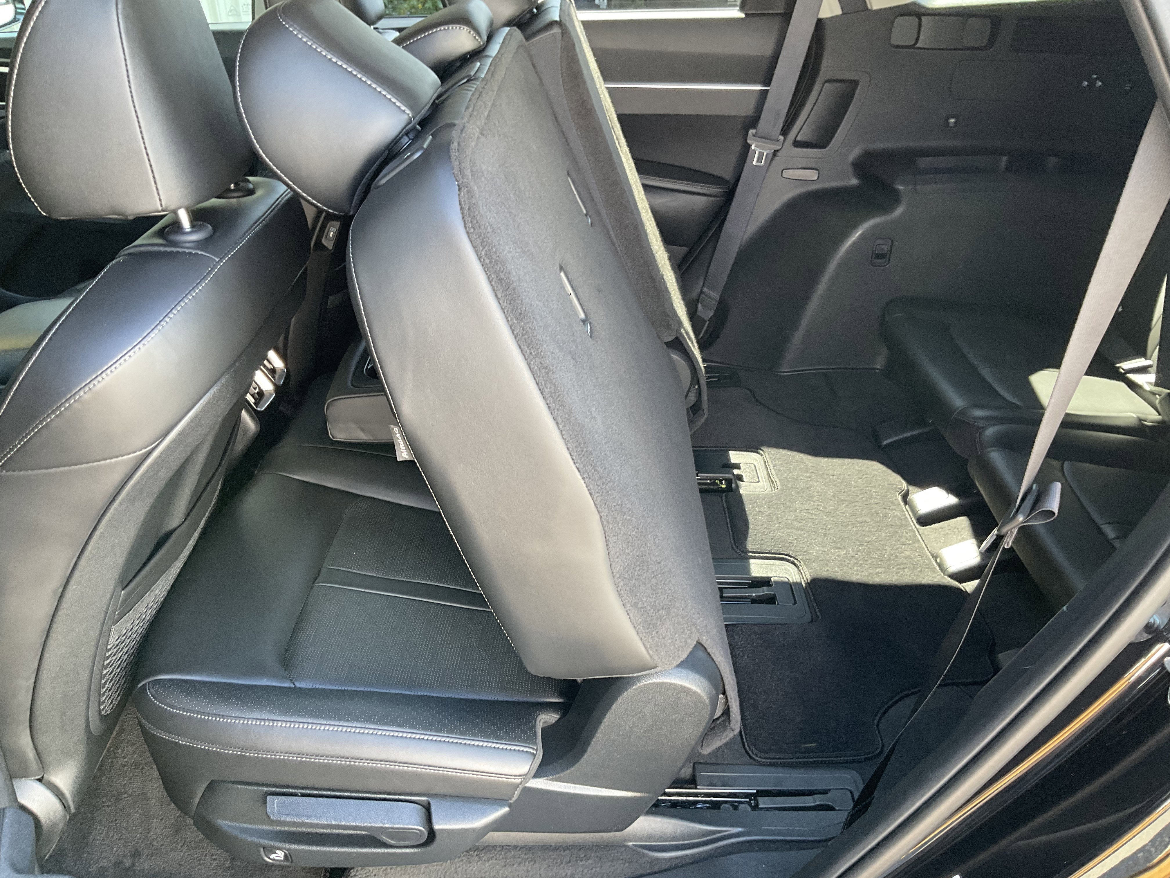 Used 2024 Kia Sorento S image 40